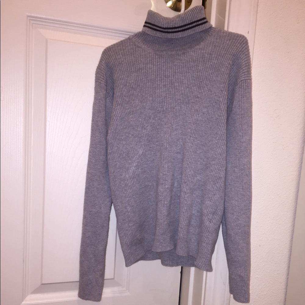 Gray Ribbed Turtleneck w/ Brown Striped Collar
